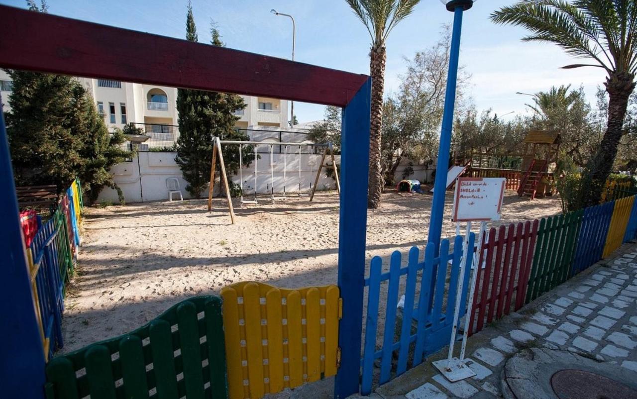 Riviera Hotel - Family Only Port El Kantaoui Bagian luar foto