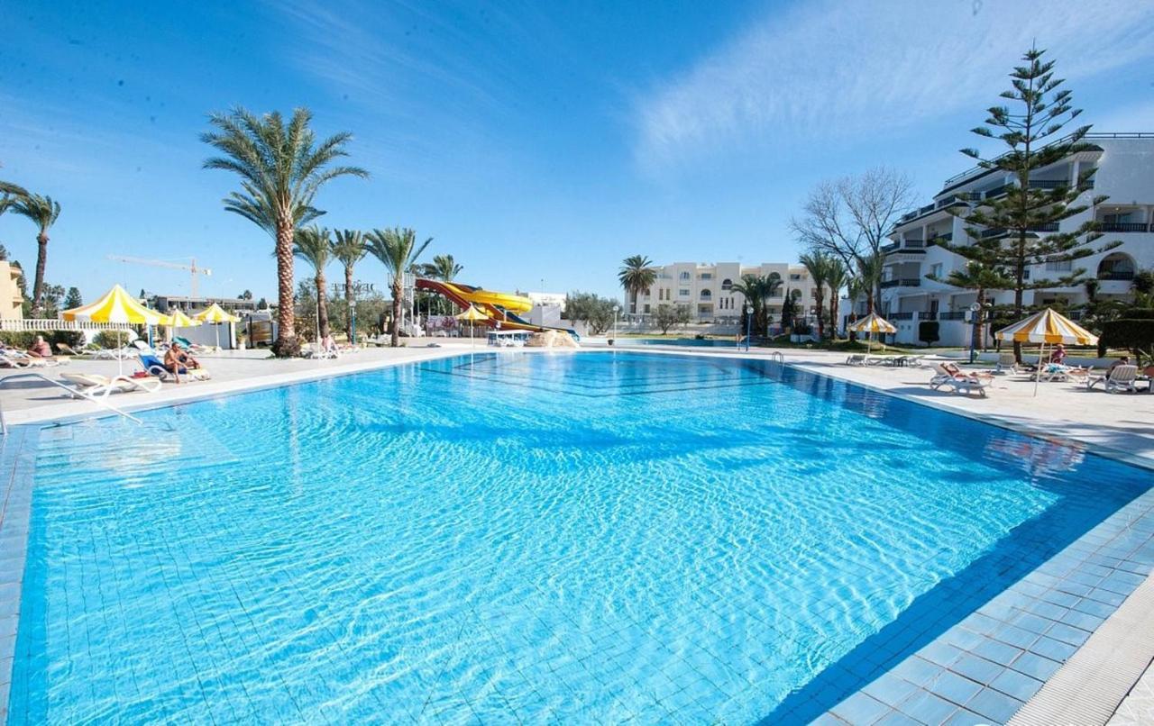 Riviera Hotel - Family Only Port El Kantaoui Bagian luar foto